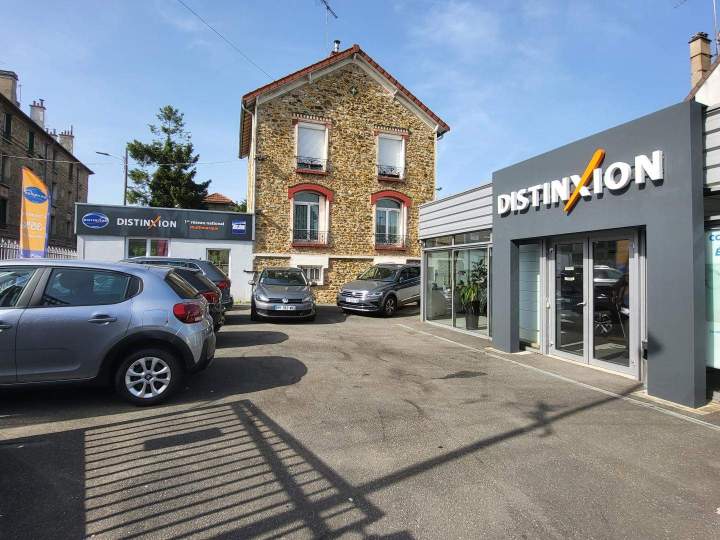 Garage automobile, Crosne